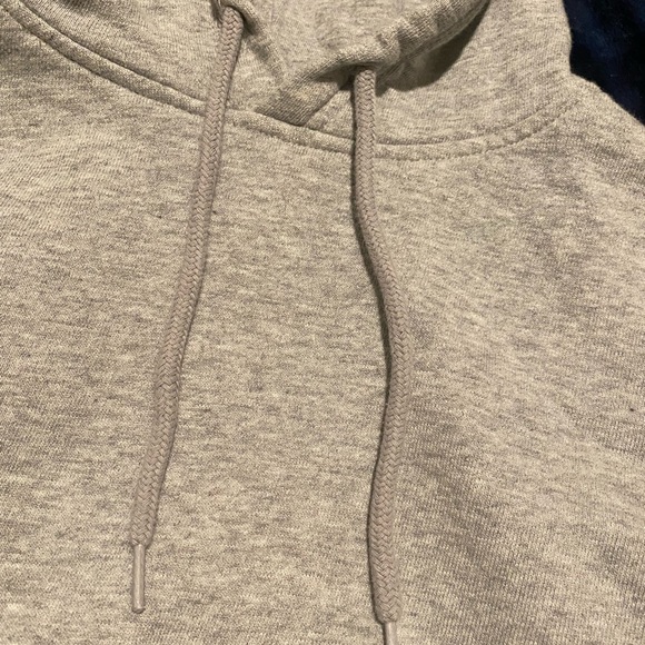 Crop top hoddie - Picture 3 of 6